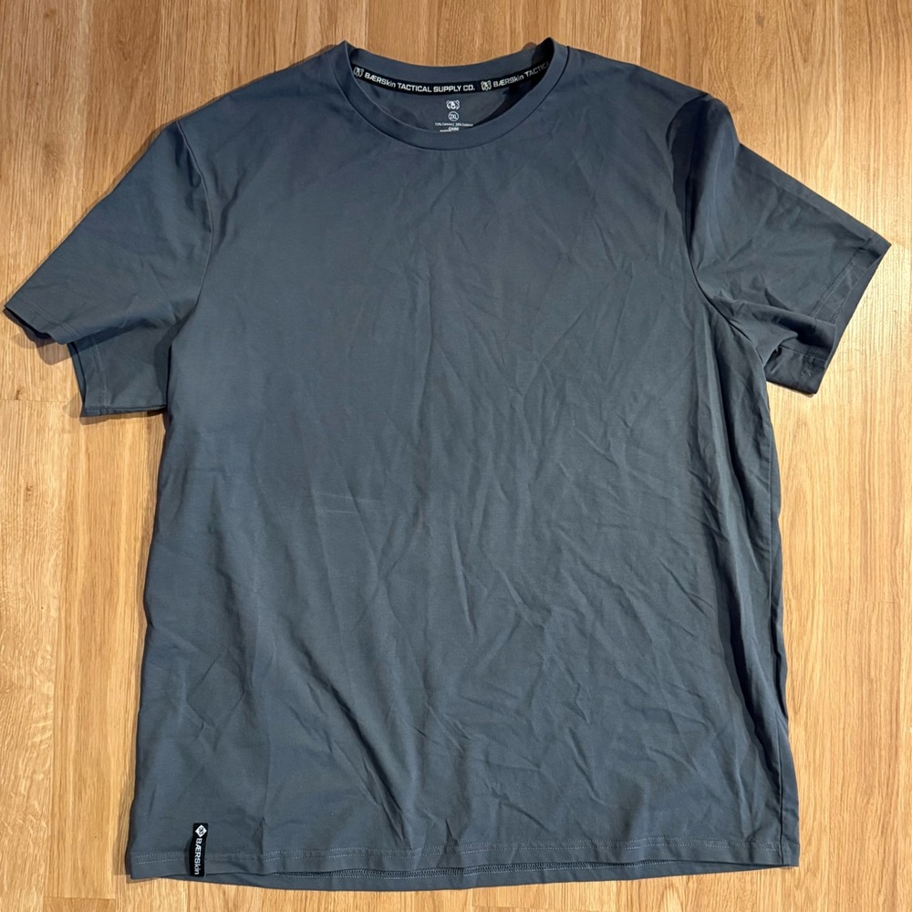 BÆRSkin Eco Vanguard Performance Short Sleeve Shirt - EUC - Gray - Size 2XL